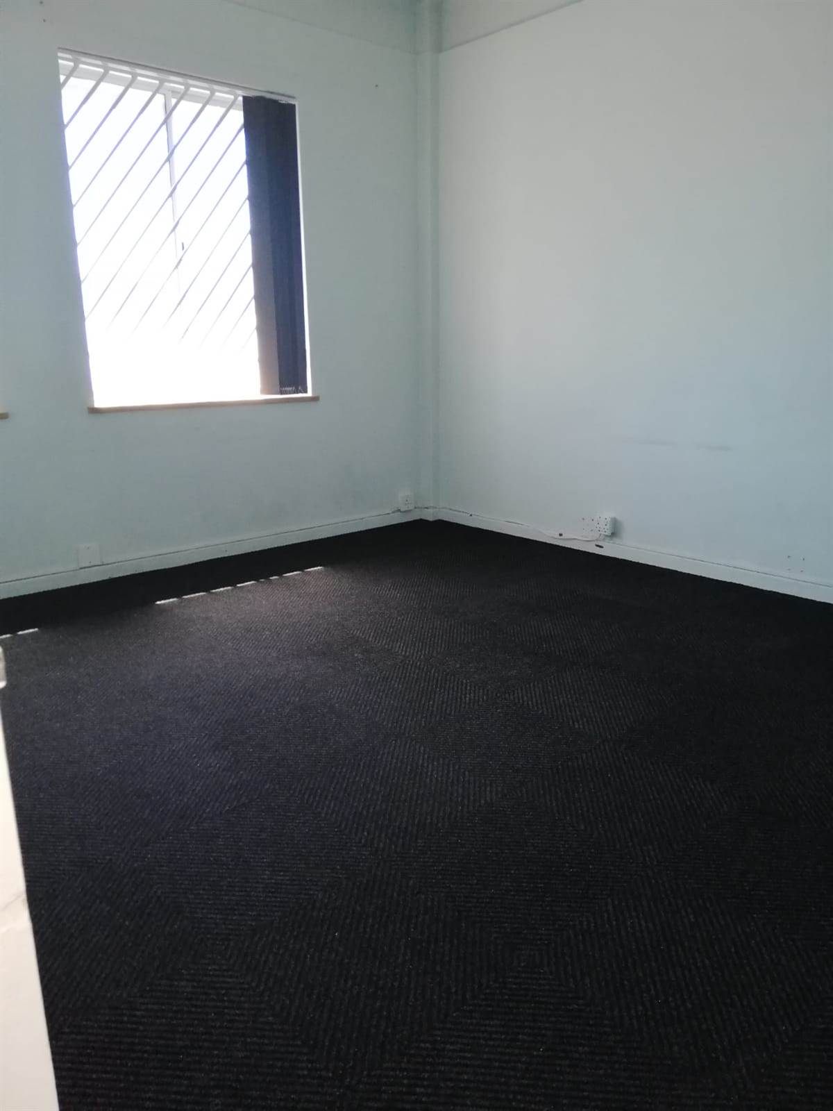 156  m² Office Space in Ndabeni photo number 11