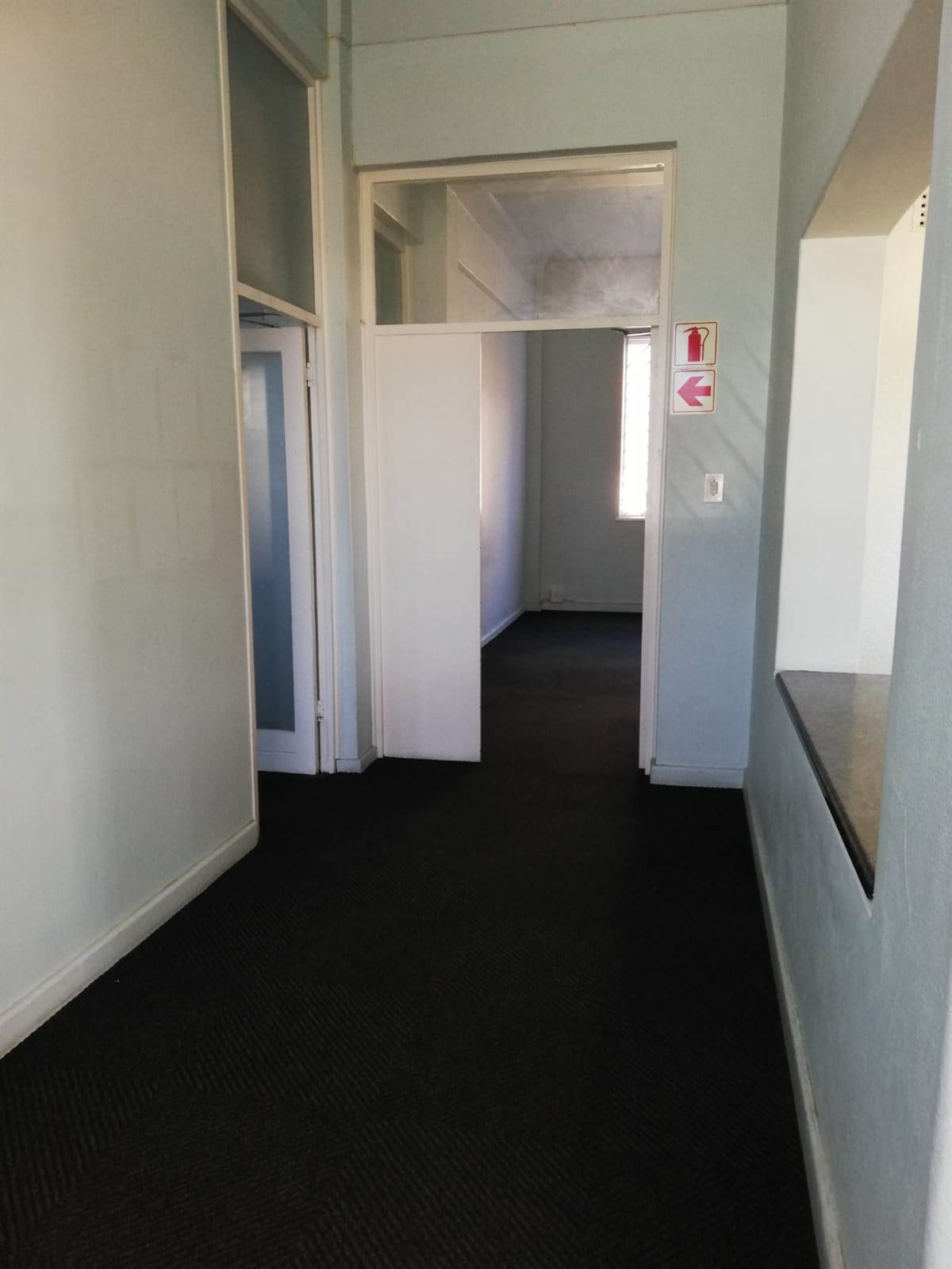 156  m² Office Space in Ndabeni photo number 9