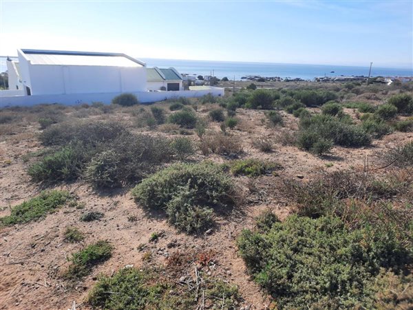 1101 m² Land available in Britannica Heights