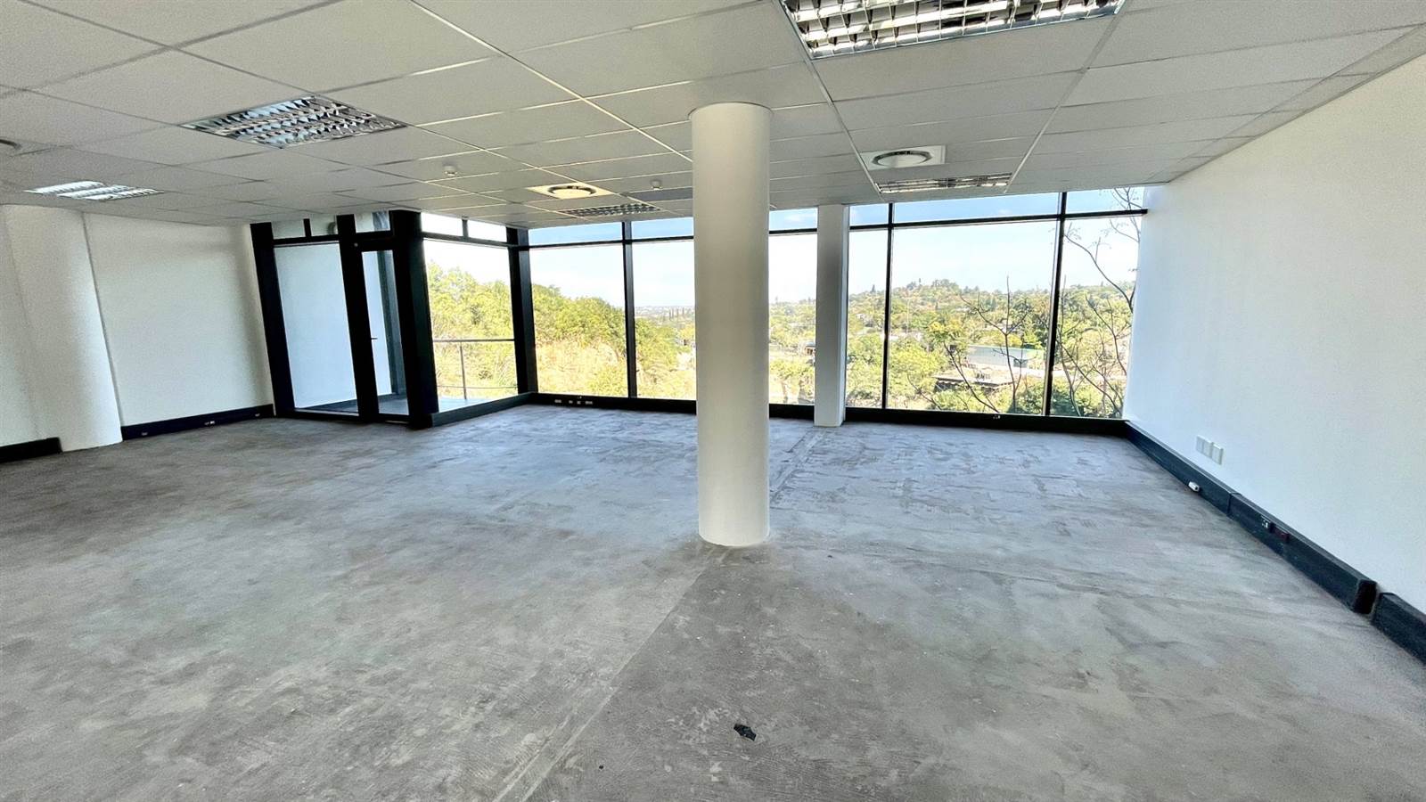 122  m² Commercial space in Westville photo number 11