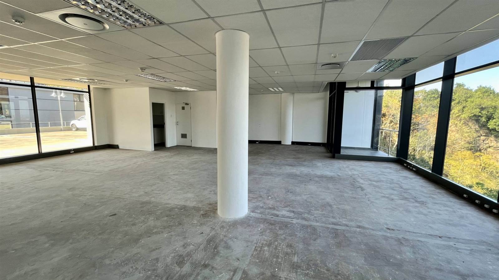 122  m² Commercial space in Westville photo number 13