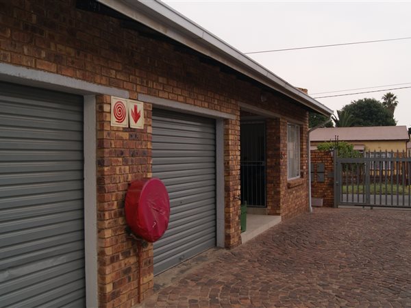 2 Bed House in Brakpan Central