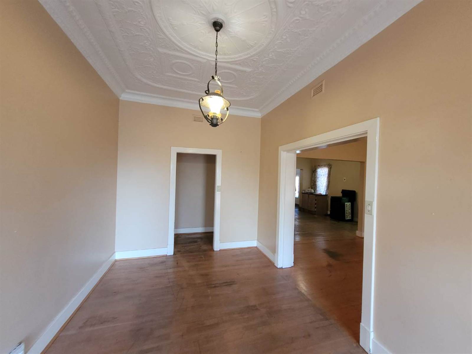 3 Bed House in Roodepoort North photo number 2