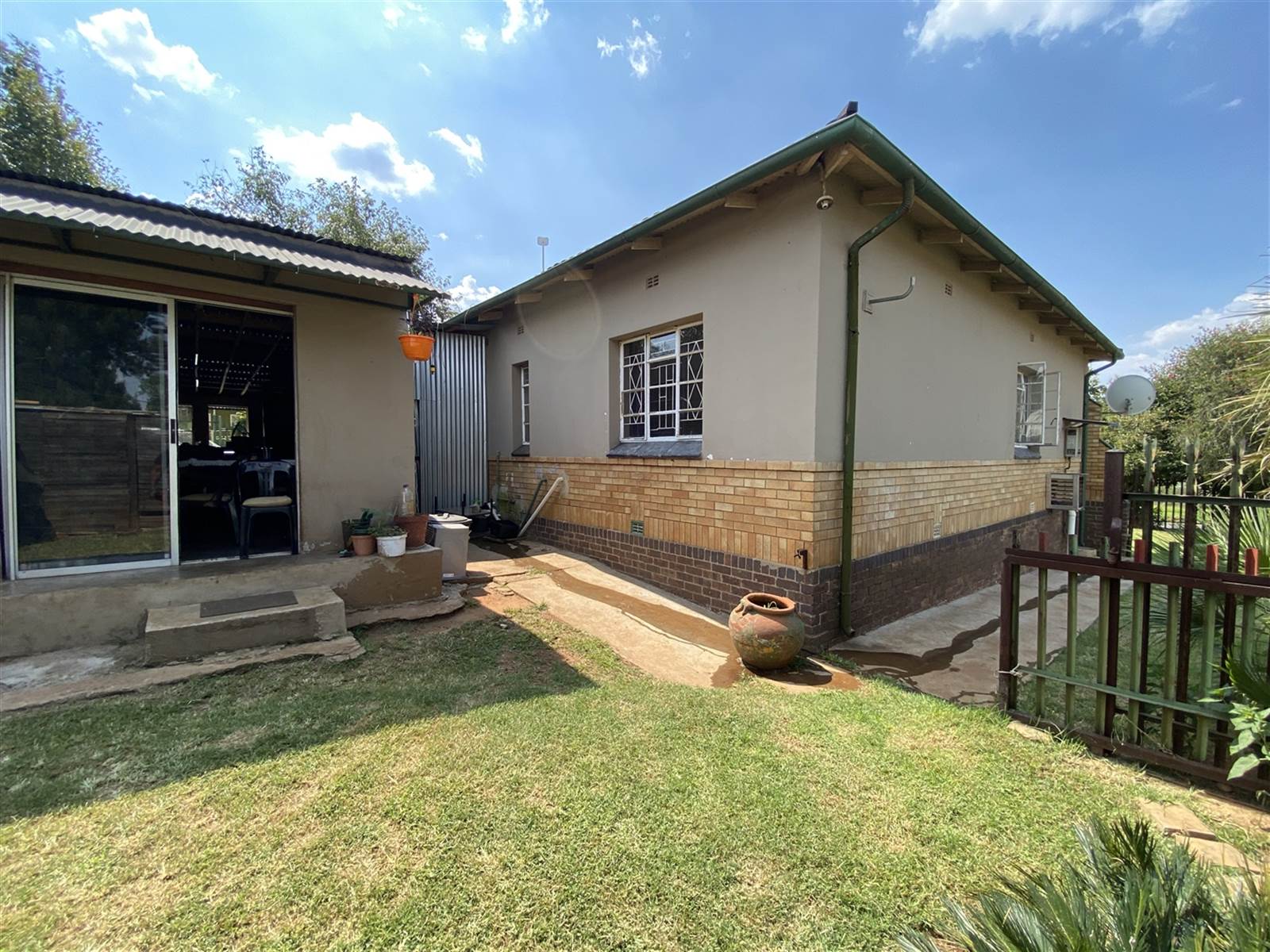 4 Bed House in Brakpan Central photo number 16