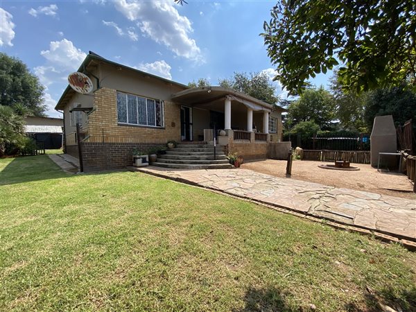 4 Bed House in Brakpan Central