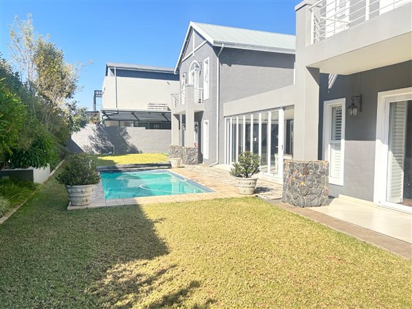 4 Bedroom House 4 Bedroom House