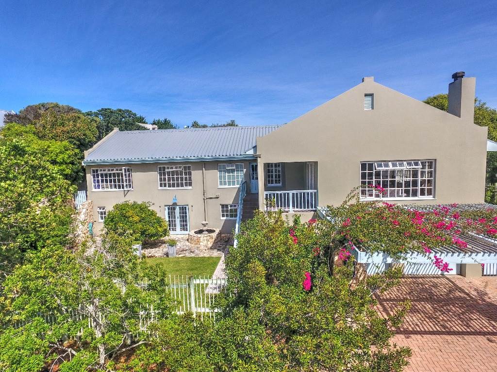 5 Bed House in Stilbaai photo number 3