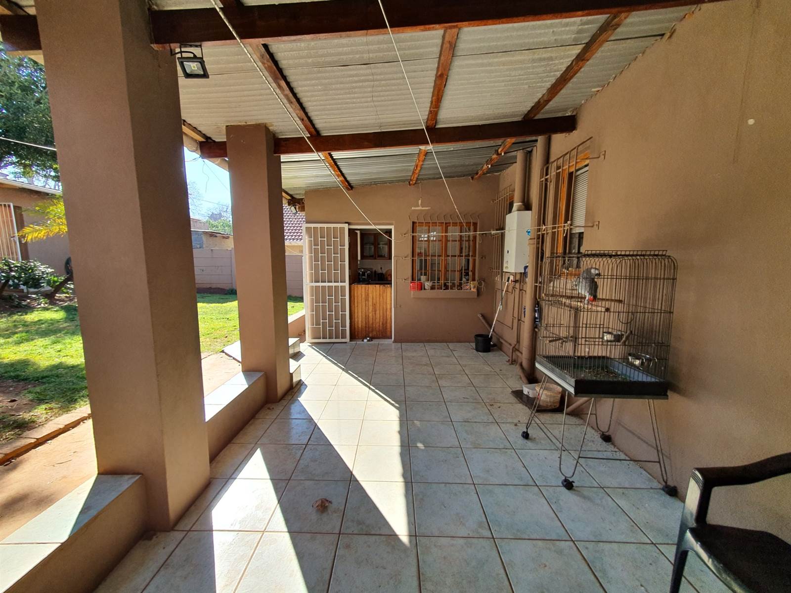 2 Bed House in Bezuidenhout Valley photo number 12