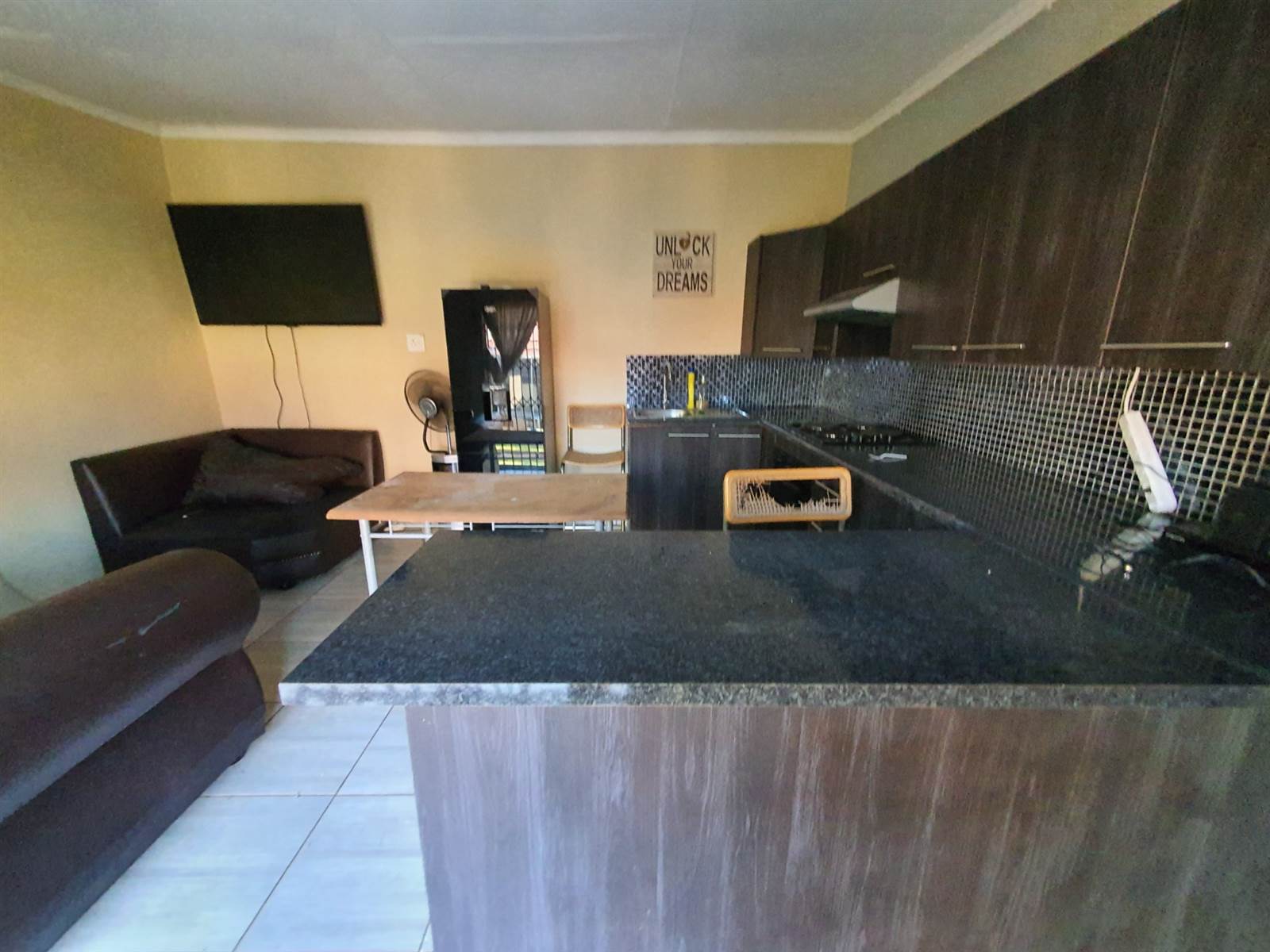 2 Bed House in Bezuidenhout Valley photo number 21