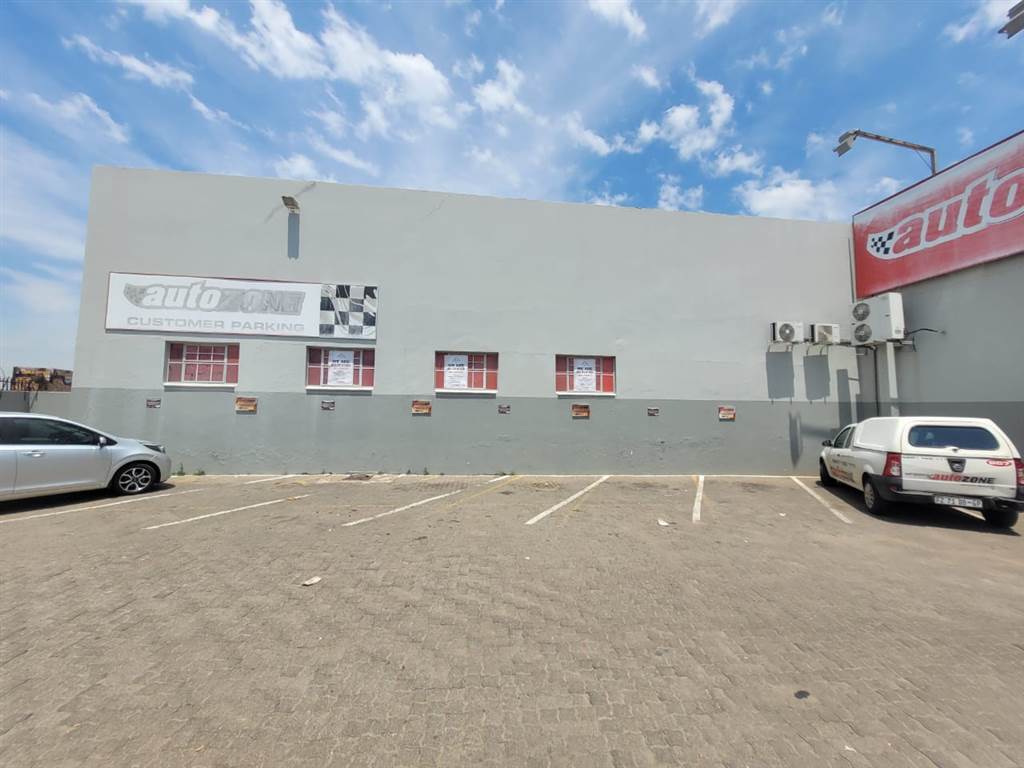 750  m² Commercial space in Kempton Park Central photo number 4
