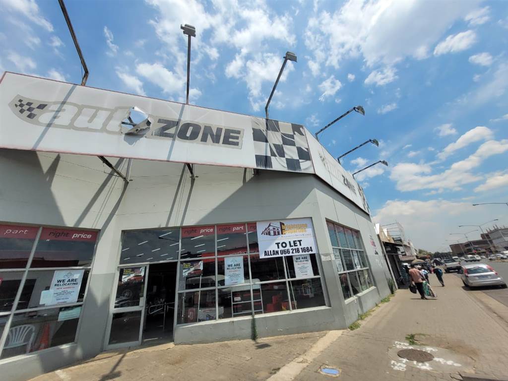 750  m² Commercial space in Kempton Park Central photo number 2
