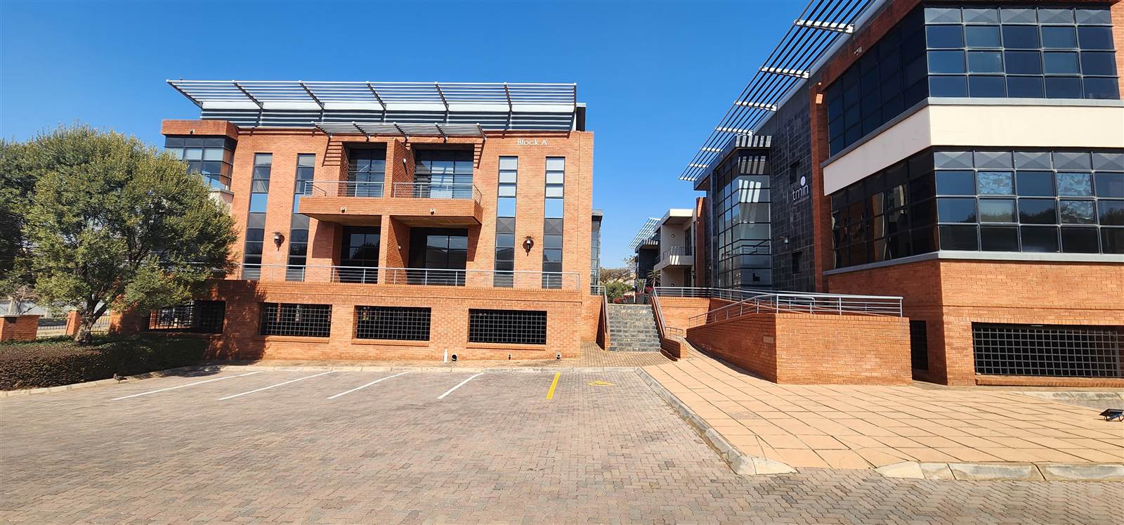 100.7  m² Commercial space in Highveld photo number 1
