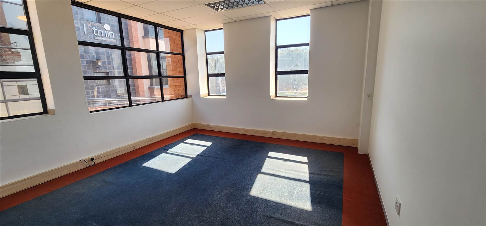 100.7  m² Commercial space in Highveld photo number 10