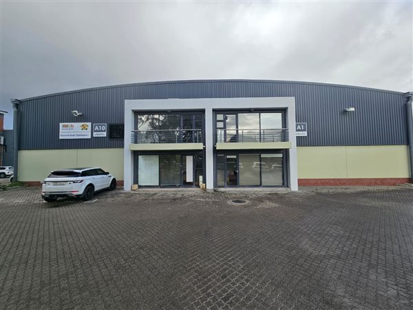 346  m² Industrial space