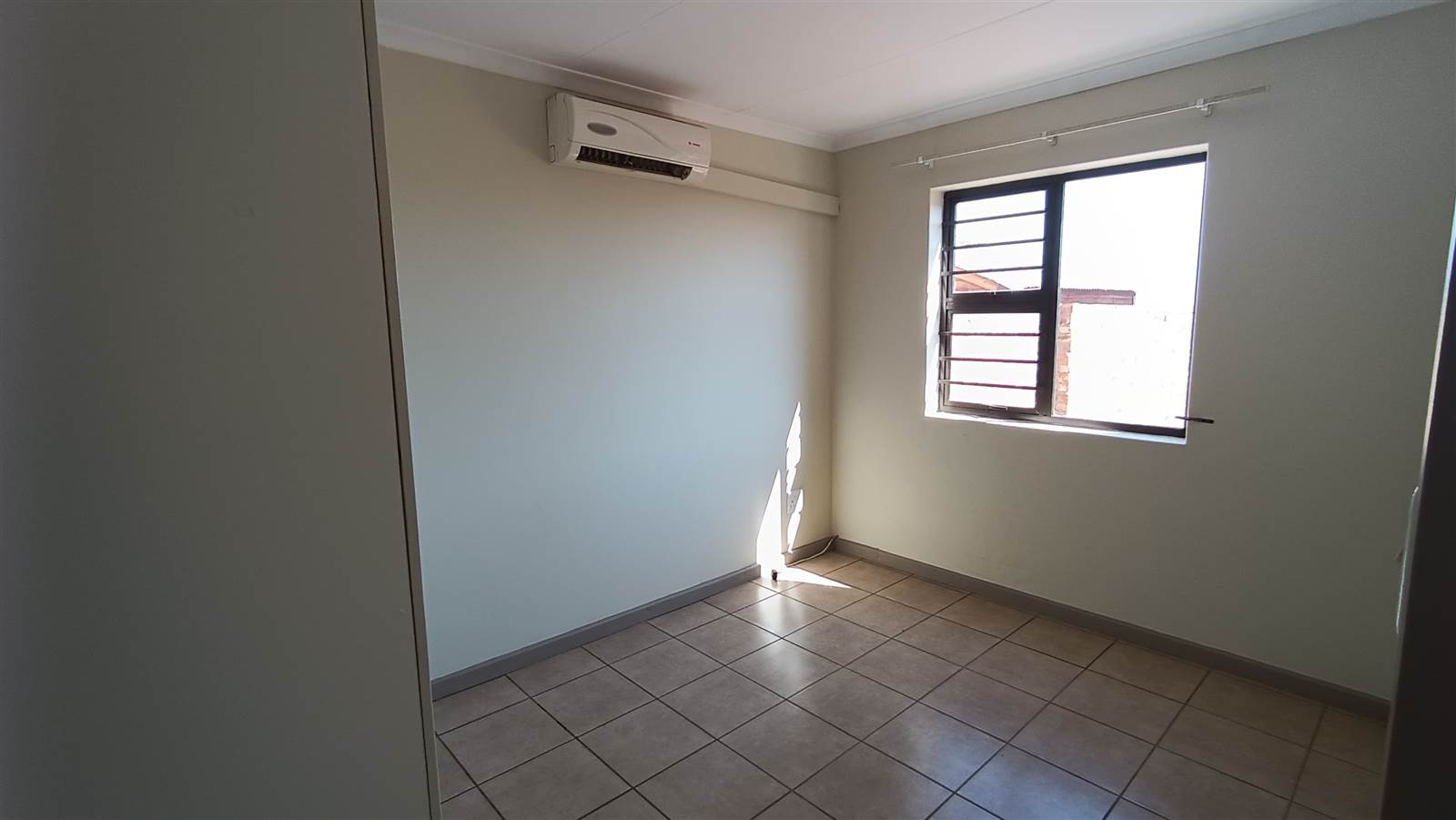 2 Bed House in Kathu photo number 6