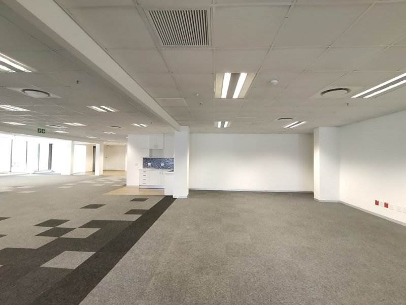 818  m² Office Space in Rosebank photo number 23