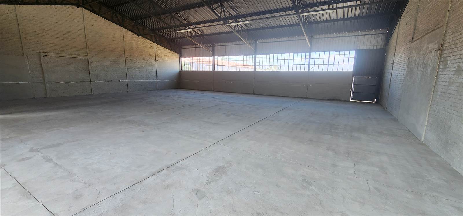 350  m² Industrial space in Krugersdorp North photo number 5