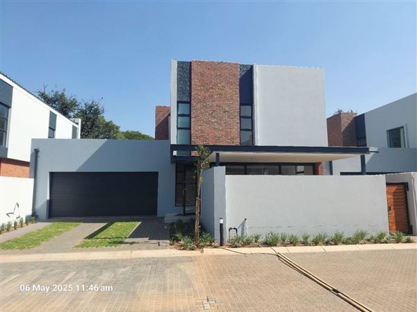 4 Bedroom House 4 Bedroom House