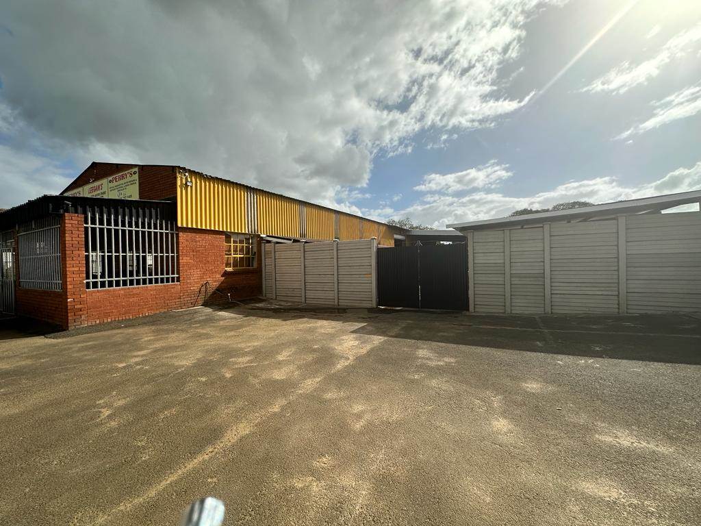 793  m² Industrial space in Richem photo number 19