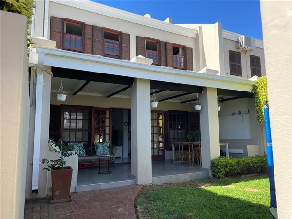 2 Bed Townhouse in Garsfontein