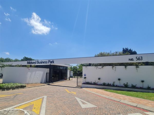 134  m² Commercial space in Halfway Gardens