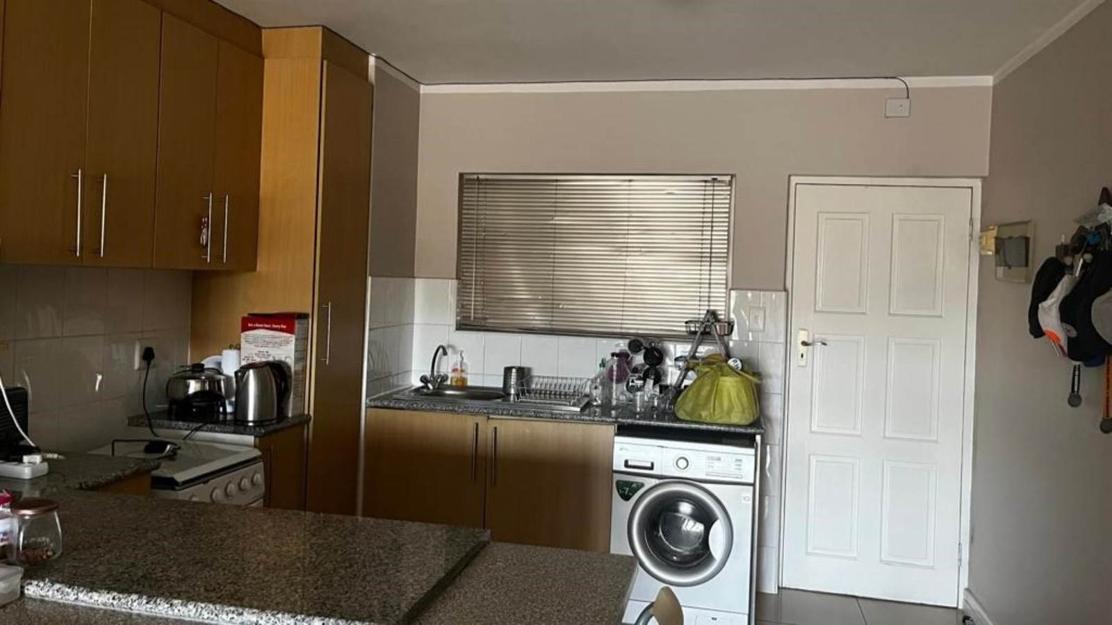 3 Bed Apartment in Parlock photo number 2