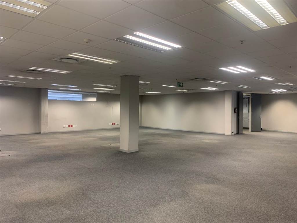1356  m² Office Space in Rosebank photo number 22