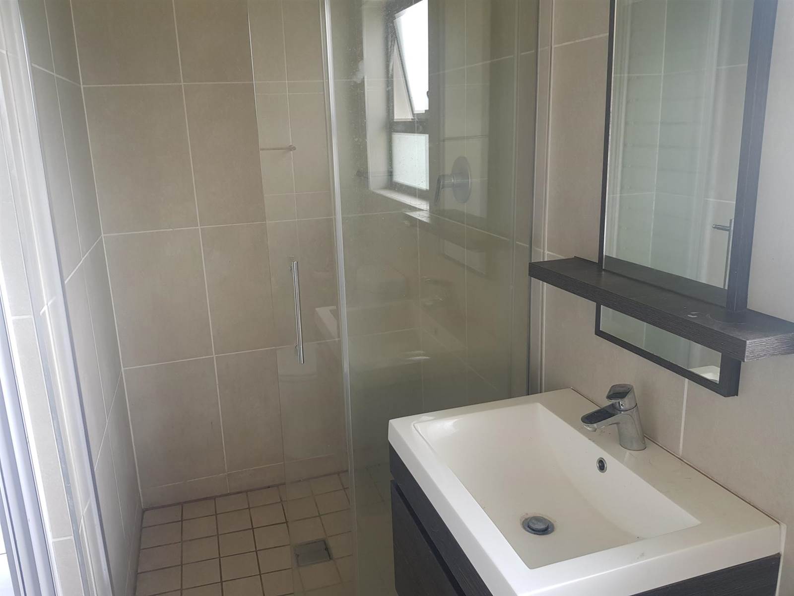 1 Bed Apartment in Modderfontein photo number 15