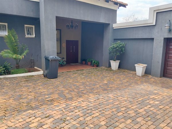 3 Bedroom House 3 Bedroom House