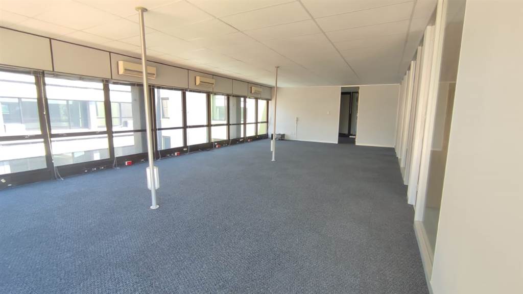 188.09  m² Commercial space in Bedfordview photo number 3
