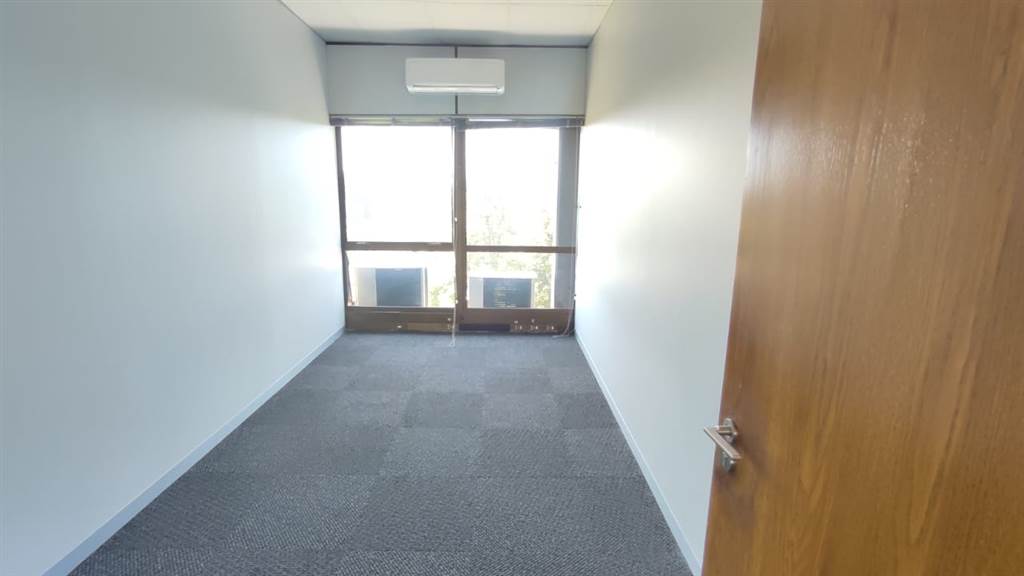 188.09  m² Commercial space in Bedfordview photo number 7