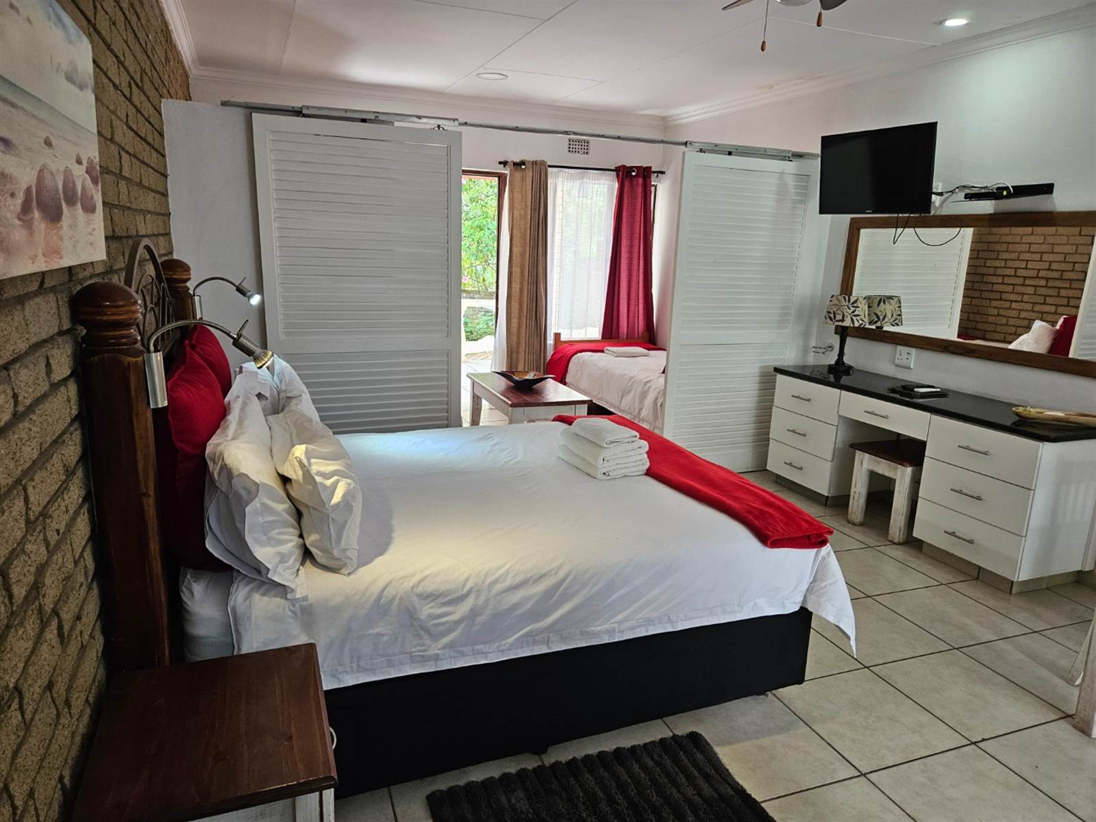1 Bed Apartment in St Lucia photo number 9