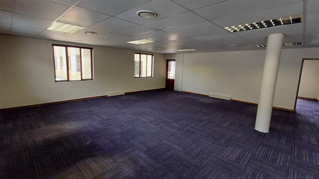 207  m² Commercial space in Honeydew photo number 13
