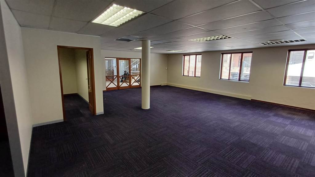 207  m² Commercial space in Honeydew photo number 8
