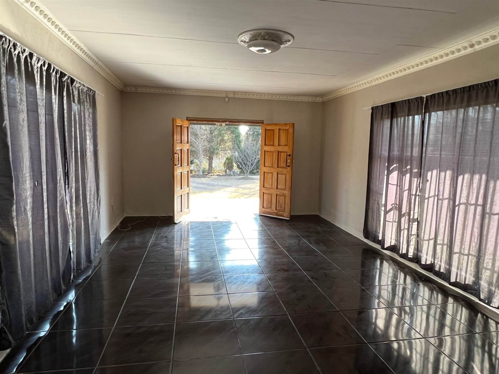 5 Bed House in Heilbron photo number 15