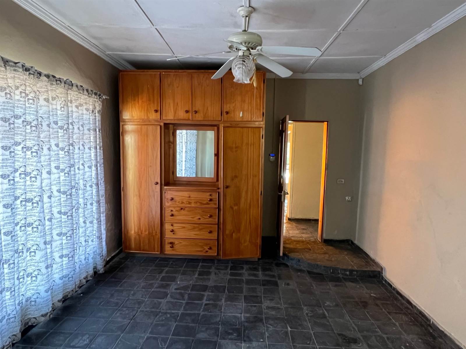 5 Bed House in Heilbron photo number 17