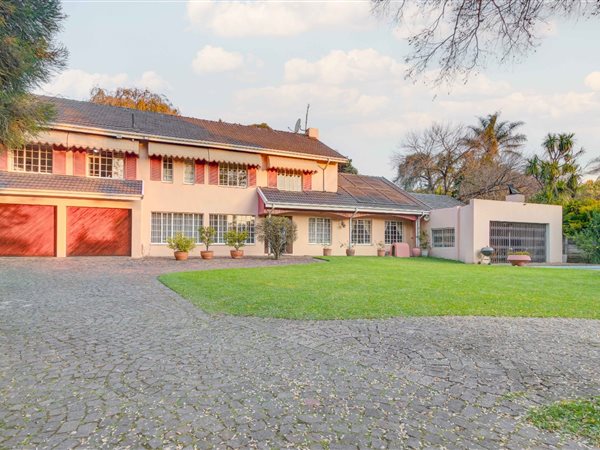 6 Bedroom House 6 Bedroom House