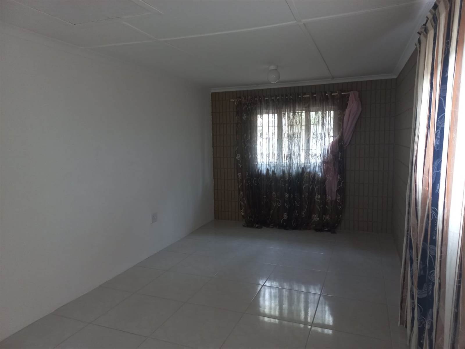 3 Bed House in Kharwastan photo number 12