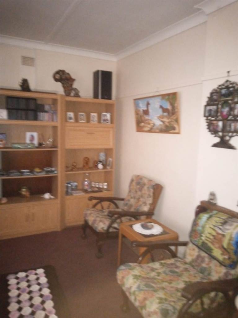 3 Bed House in Bultfontein photo number 6