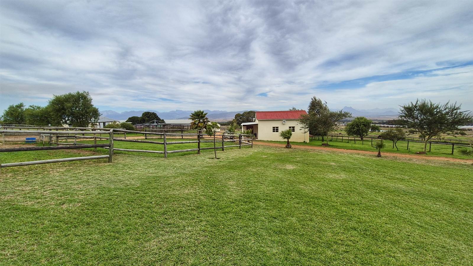 64 ha Farm in Northern Paarl photo number 14