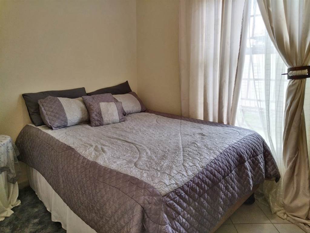 3 Bed House in Pretoria West photo number 13