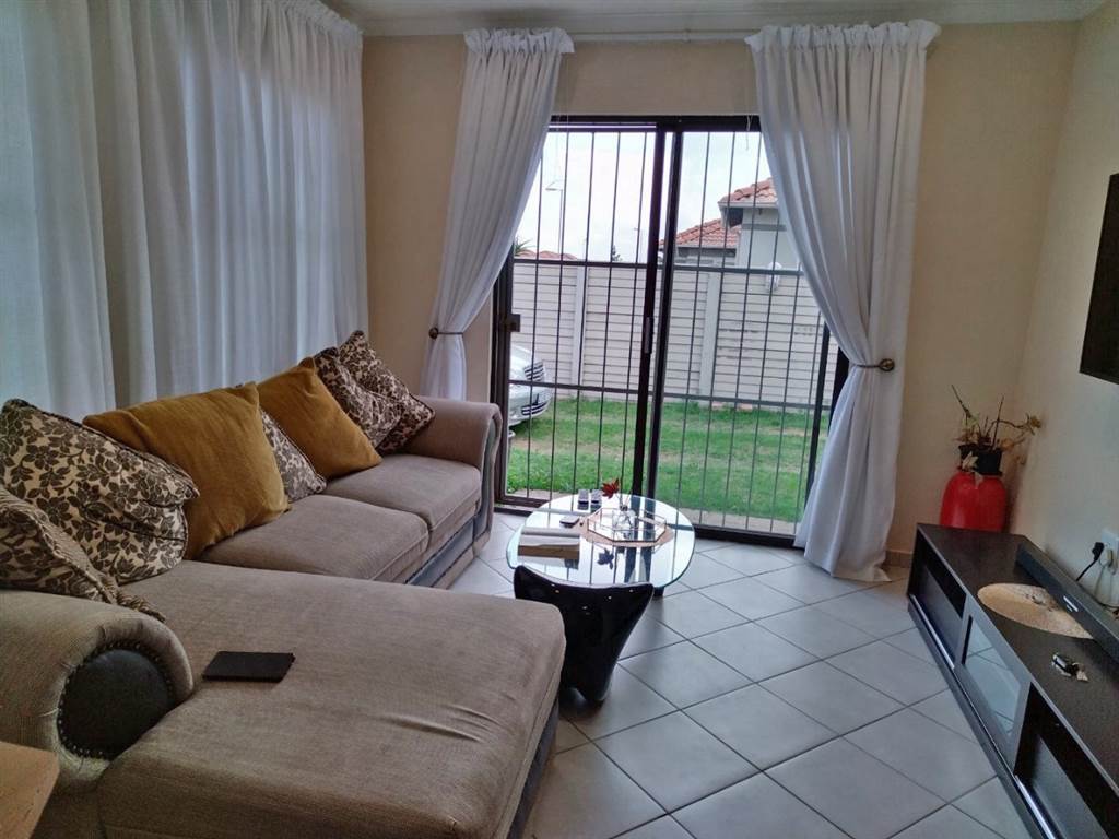3 Bed House in Pretoria West photo number 8