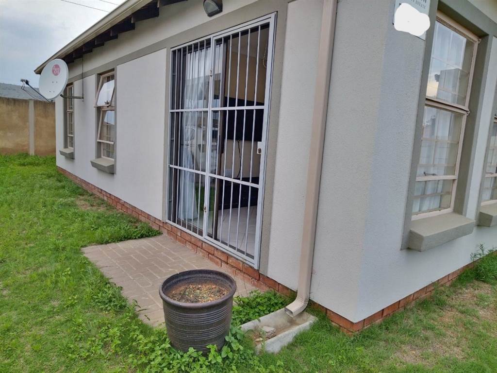 3 Bed House in Pretoria West photo number 20