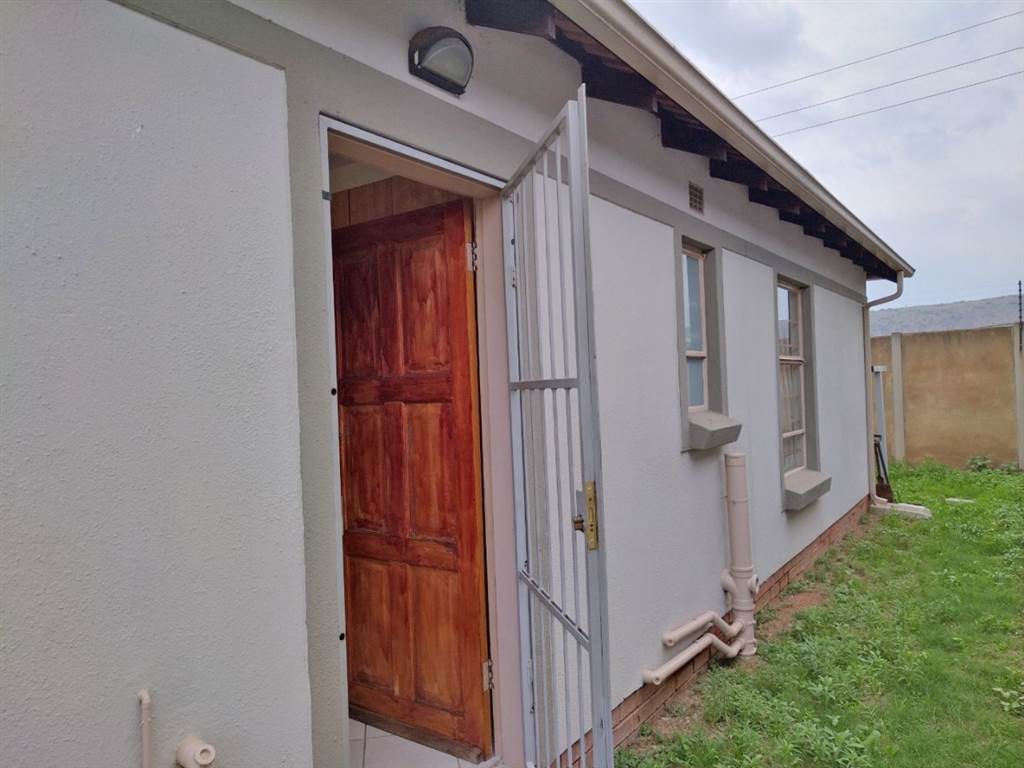 3 Bed House in Pretoria West photo number 21