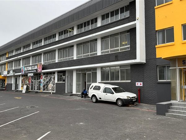 142 m² Office Space 142 m² Office Space