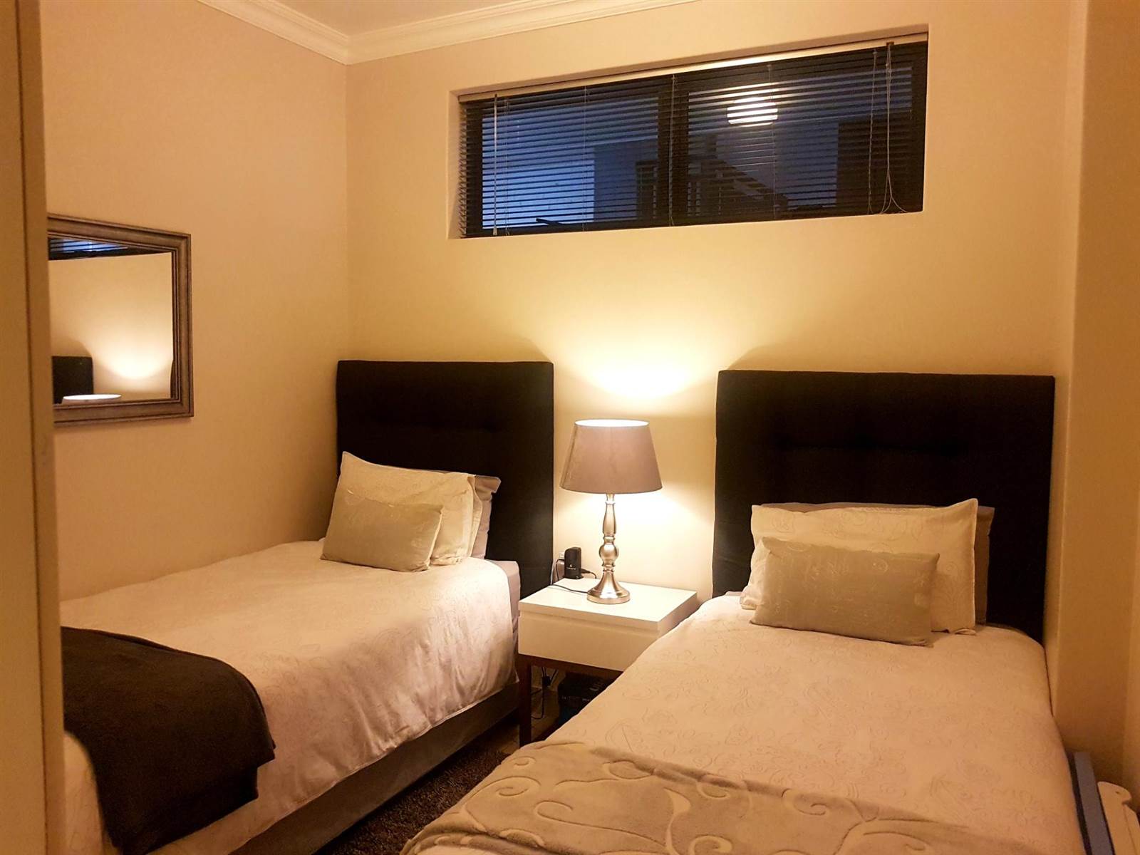 2 Bed Apartment in Umhlanga Ridge photo number 3