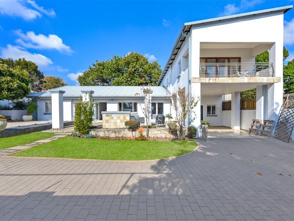 5 Bedroom House 5 Bedroom House