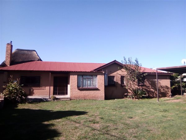 5 Bed House in Witbank