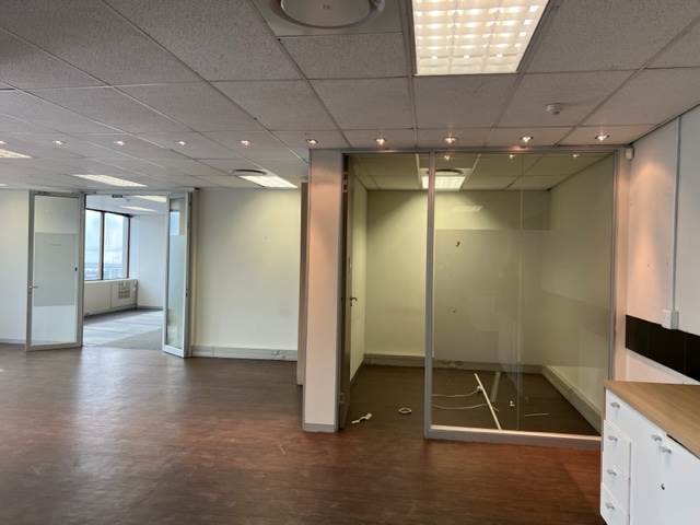 1217  m² Commercial space in Cape Town City Centre photo number 2