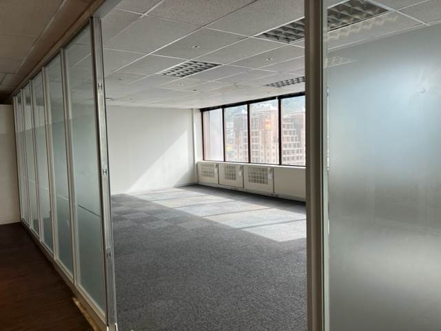 1217  m² Commercial space in Cape Town City Centre photo number 10